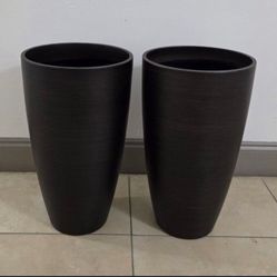 *** REDUCED *** PAIR of 21" Brown Resin Planters @ Lasting Creations