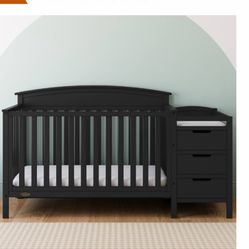 Crib/toddlerbed With Changing Table & Drawers