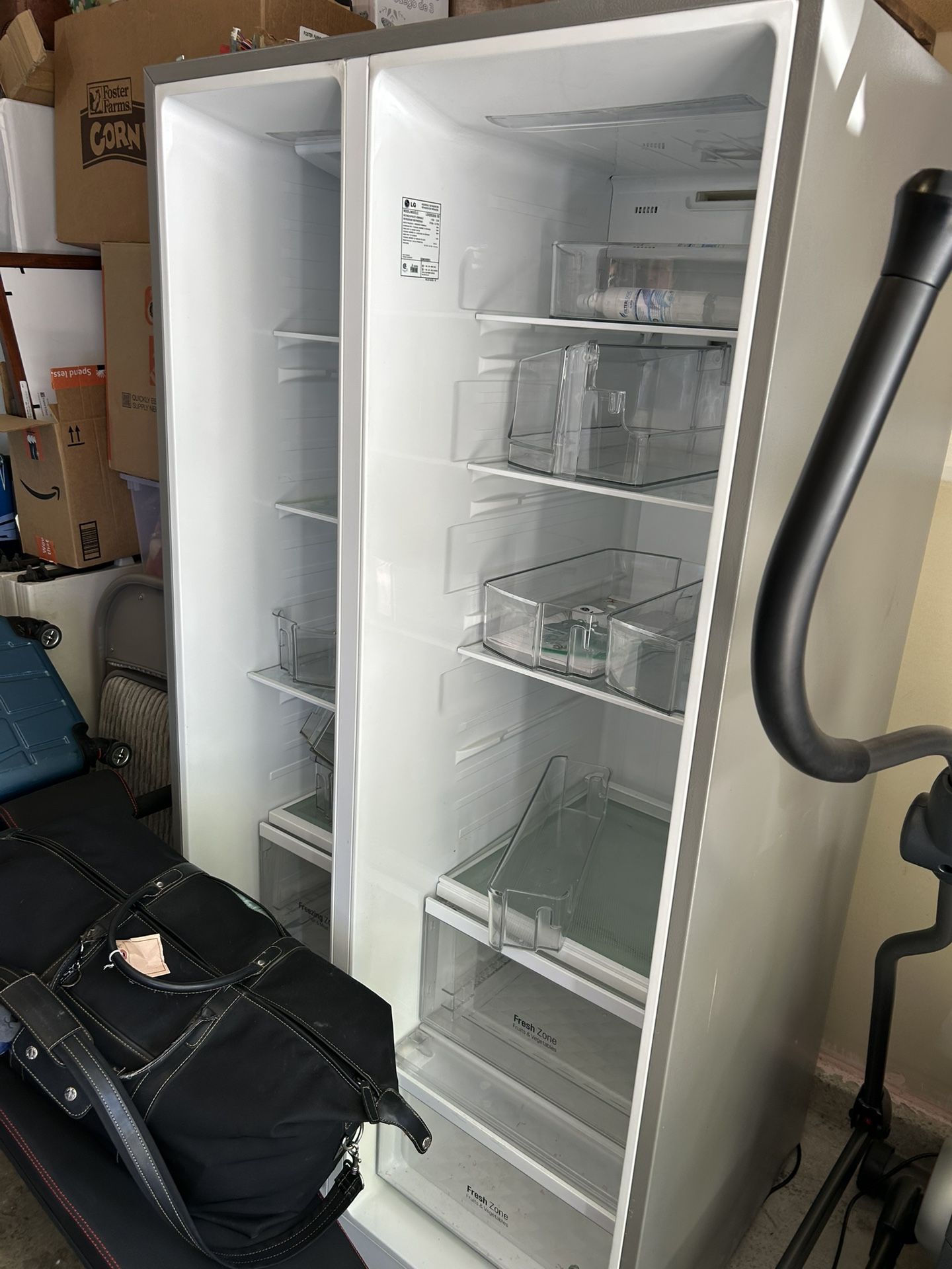 FREE Fridge LG , Not Cooling .
