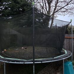 14’ Trampoline 