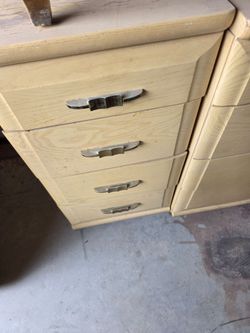 Small chest/night stand