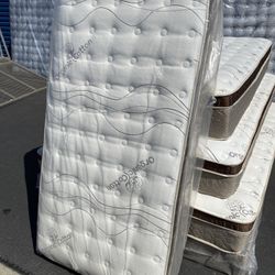 Twin Organic Cloud Edition Europillow Top 12inch Matres!!
