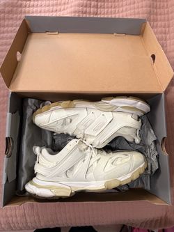 Balenciaga track