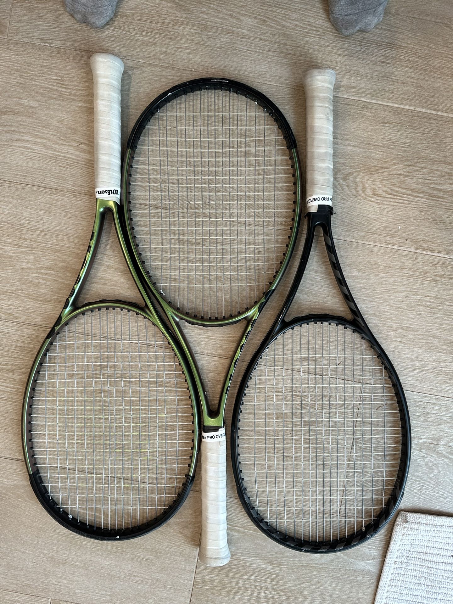 Tennis Racket - Wilson Blade V8 (2 Available)