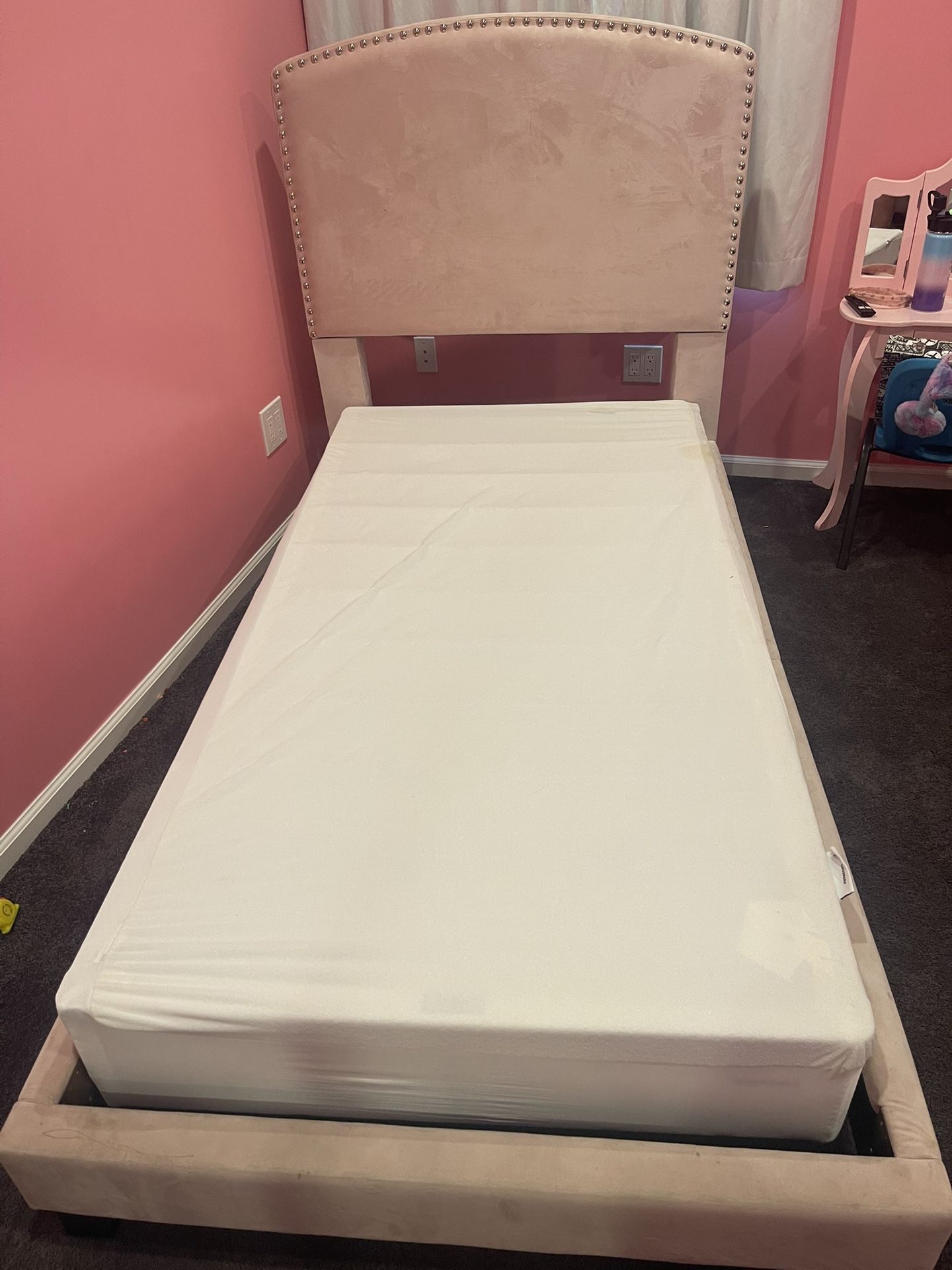 Twin Bed Frame, Metal Box Spring And Cover
