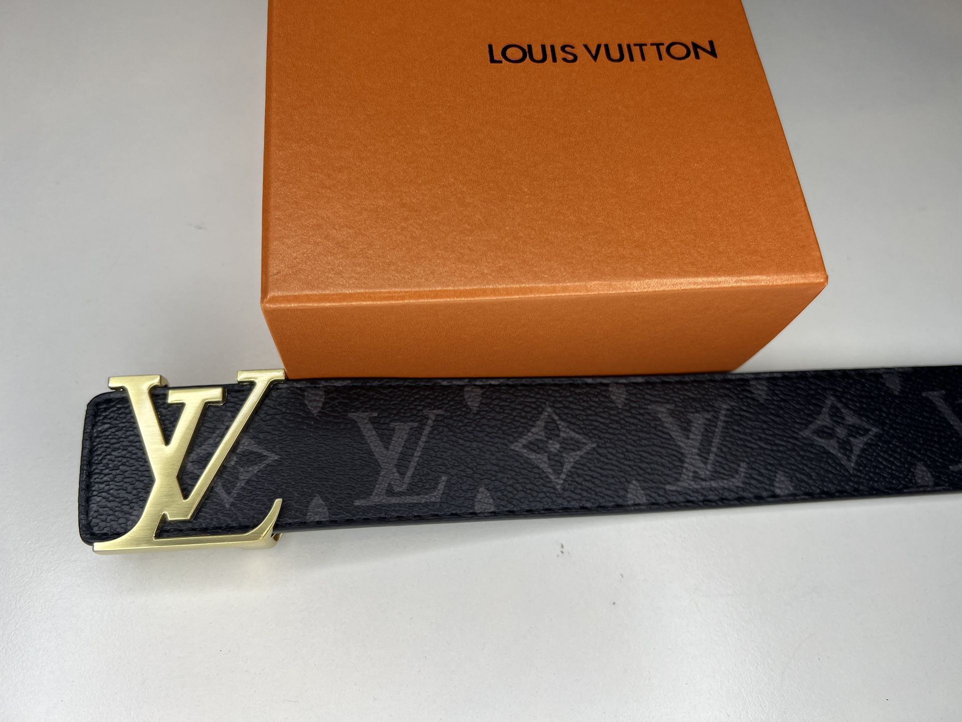 Louis Vuitton Belt for Sale in San Diego, CA - OfferUp
