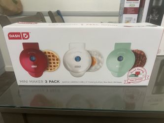 NEW Dash Mini Maker 3-Piece Breakfast Set – Waffle, Griddle & Grill – $30