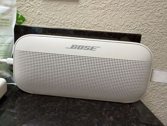 Bose sound link flex speaker
