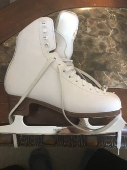 Jackson artiste ice skates 4.5