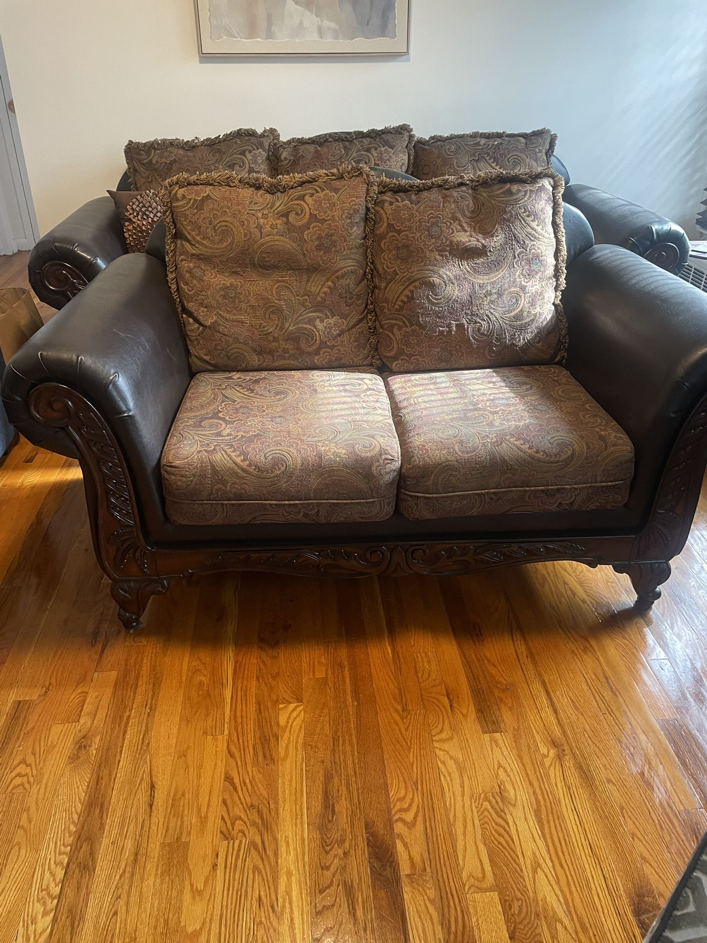 Used Sofa And LoveSeat Combo For Pickup In Harlem Near 136th Street And Lenox
