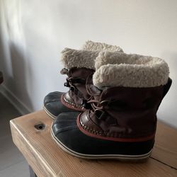 Kids Sorel Books size 12