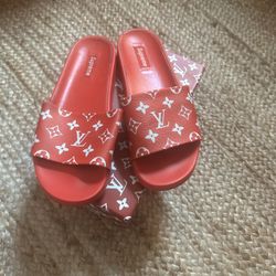 Supreme Shoes 