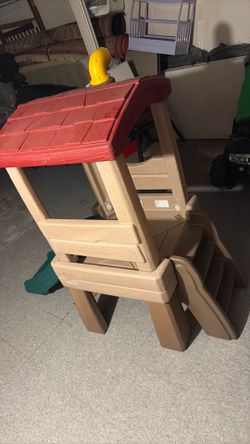 Treehouse toddler climber