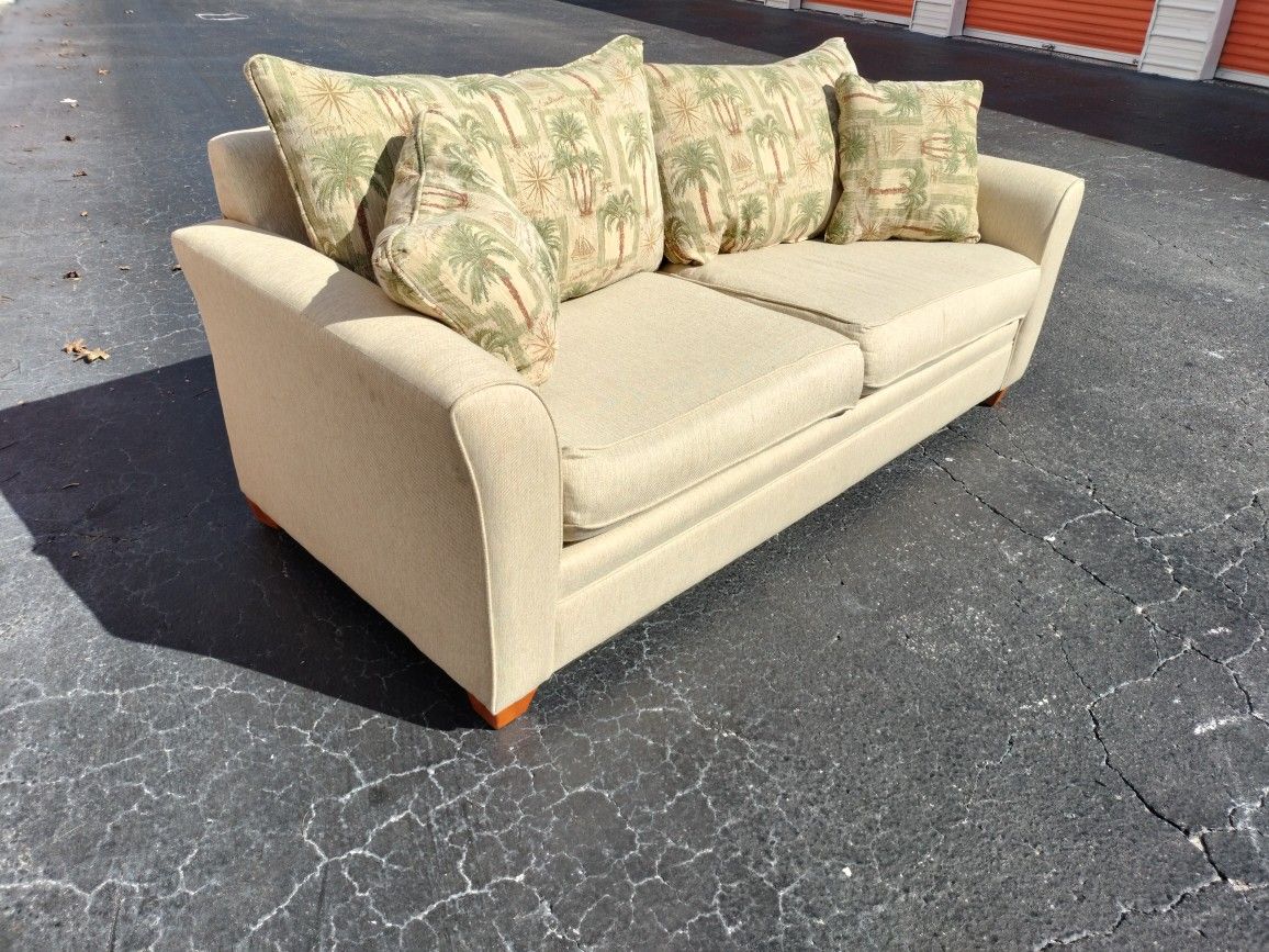 ✨🌴ComFy & Cozy✨🌴