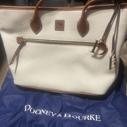 Dooney & Bourke Purse