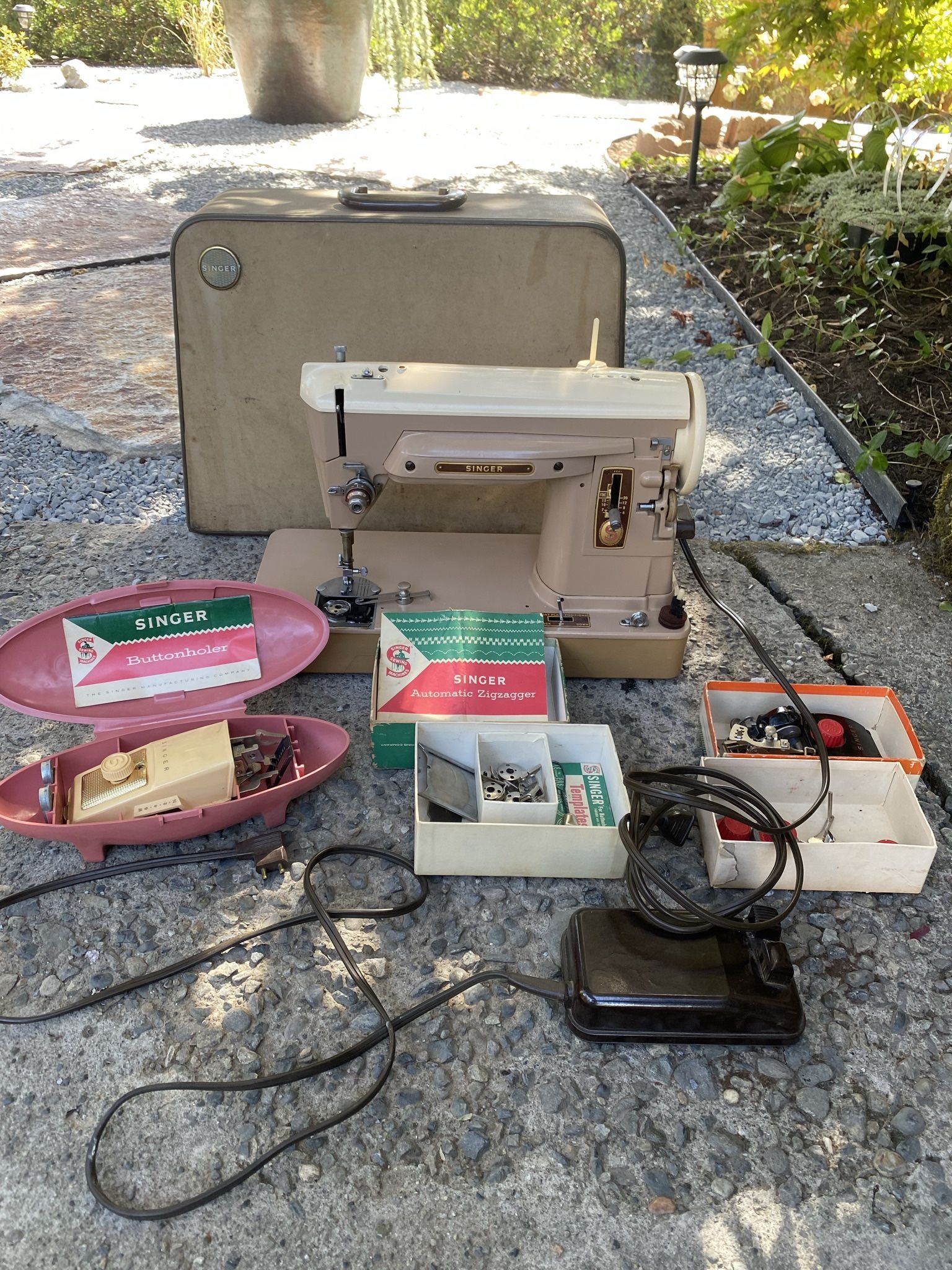 1956 Singer Sewing Machine