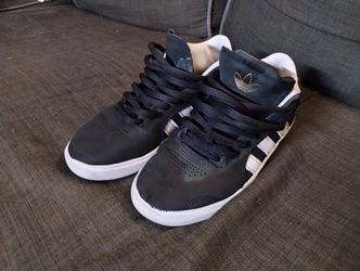 Adidas Tyshawn Men’s Sneaker Skateboarding Shoe Athletic Black Size 7