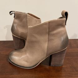 BP Nordstrom Leather Ankle Boots SZ 6.5