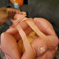 "SERIOUS INQUIRIES PLEASE!!" VESTRESKA Cushioned Dog/Cat seat travel carrier bag/bed *NEW* PINK