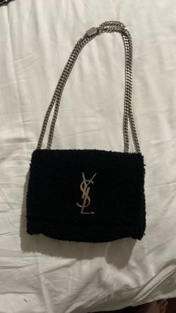 YsL   Purse  it’s a yves  saint laurnet  black shearing chain mini bag