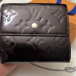 LOUIS VUITTON ​Elise Monogram Vernis Patent Leather Wallet