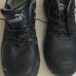 Men’s Size 11 Puma Black Steel Toed Work Shoes
