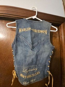 Harley Davidson lady's denim vest w/embroidered lettering sm