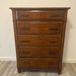 Free Dresser