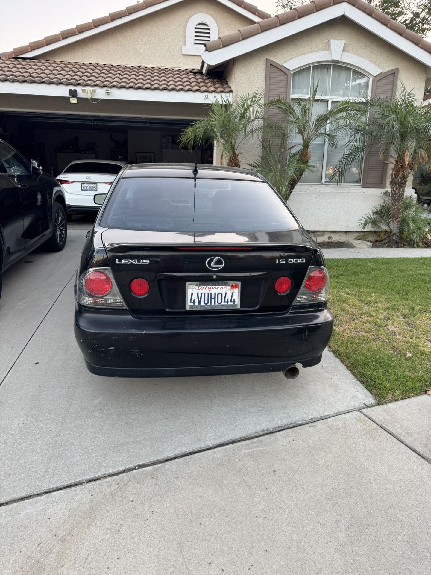 Low Mileage Lexus Is 300 Sport Model