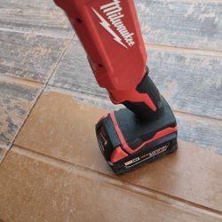 Lampara Milwaukee New ....Y Bola En Mission Tx 