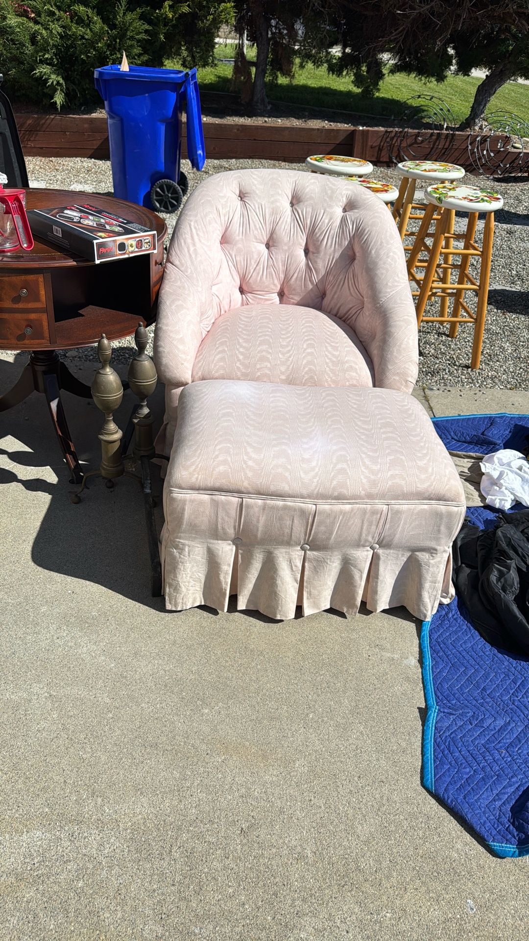Pink Ottoman And Chair
