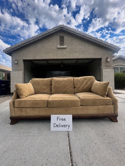 Free Delivery Deep Seating Couch