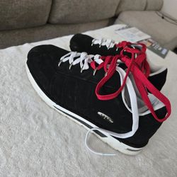 Model: Lugz Changeover II Sneaker
 Size 9