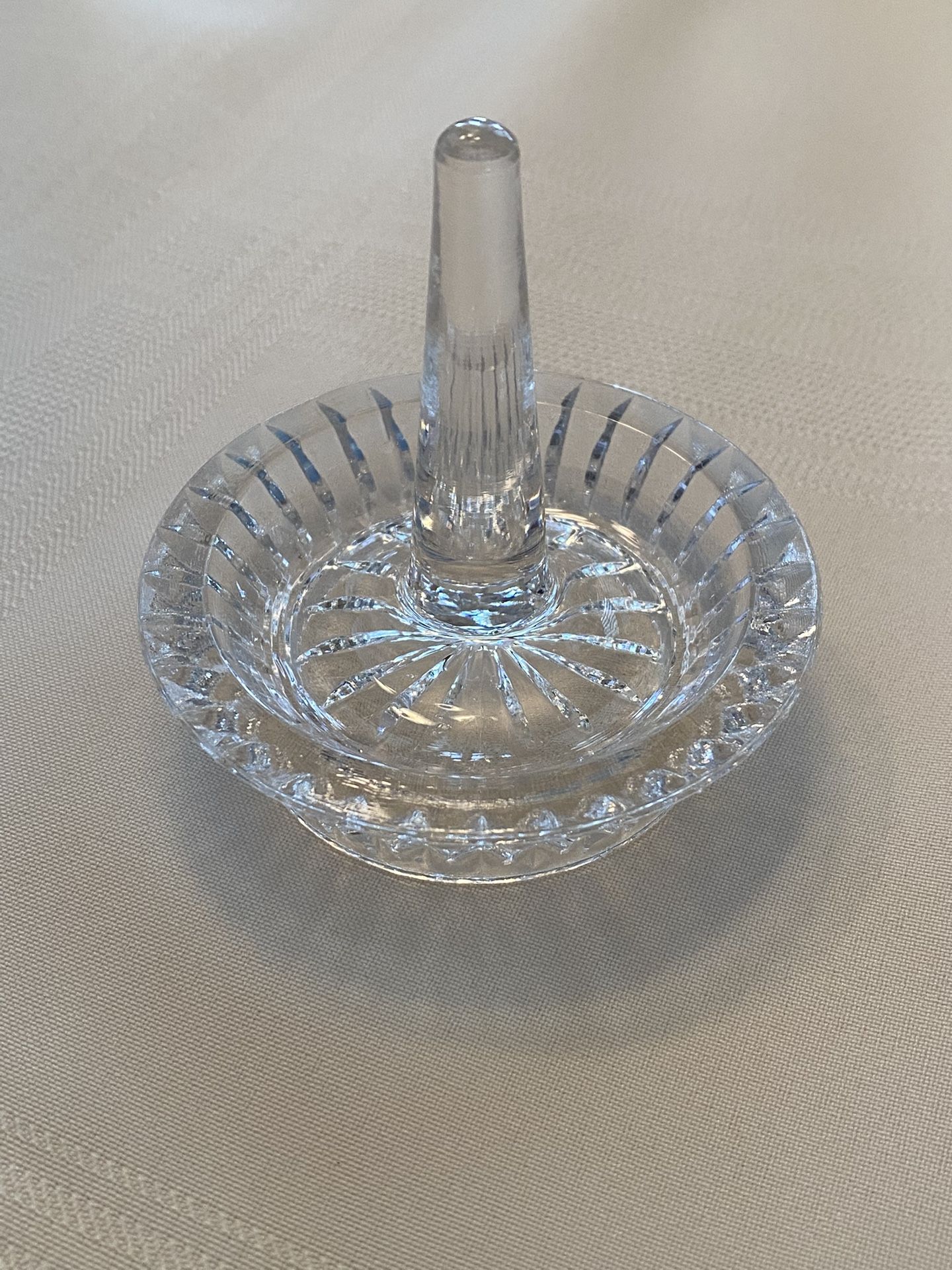 Crystal Ring Holder