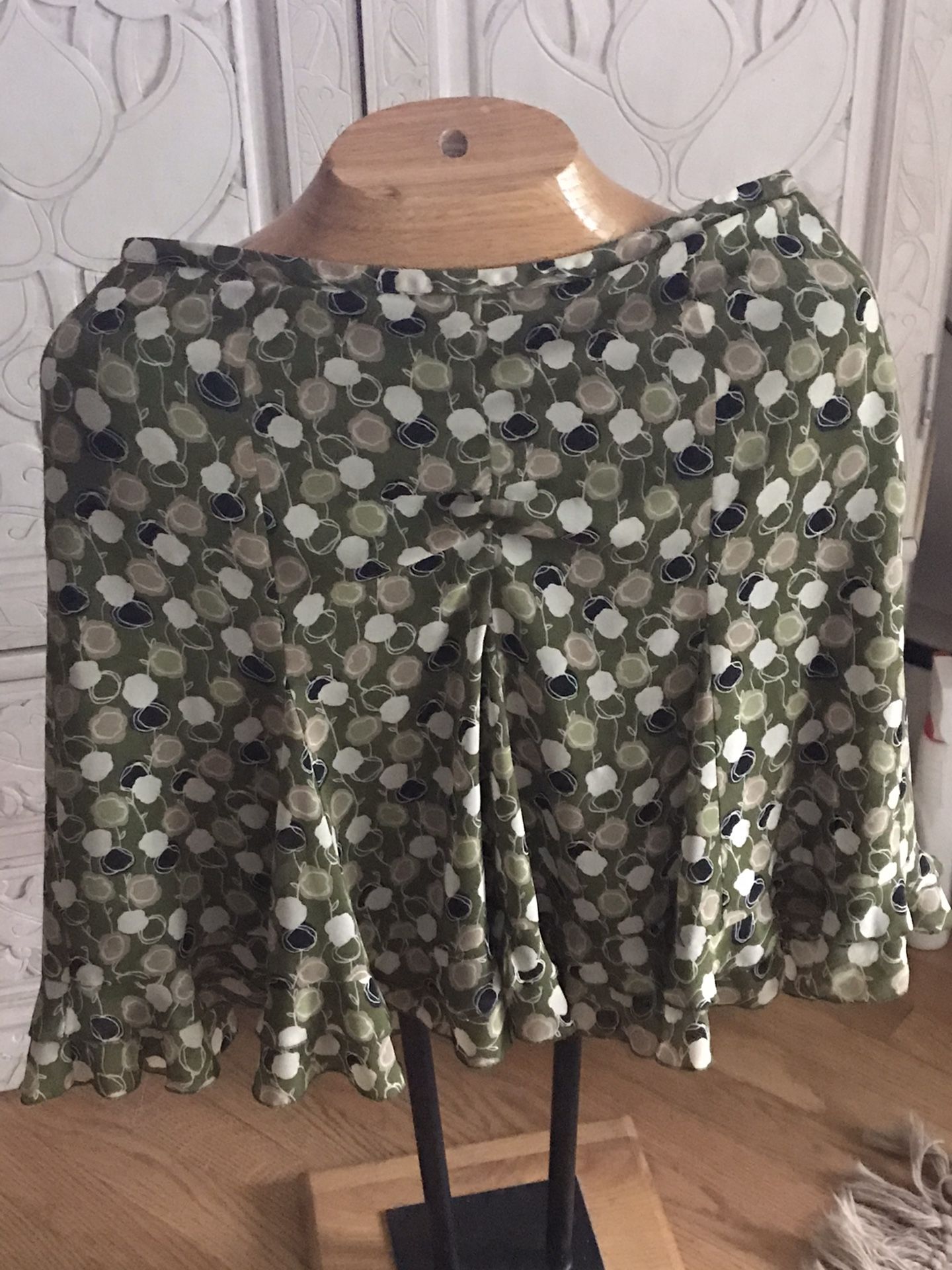 Floral pretty lined skirt, sz 8P