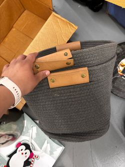 4 storage baskets