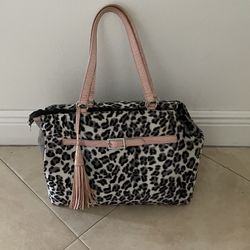 Small Dog Purse Carrier, 17”L X 12”H x 6”W, Leopard Faux Fur, Hard Bottom, Shoulder Straps 