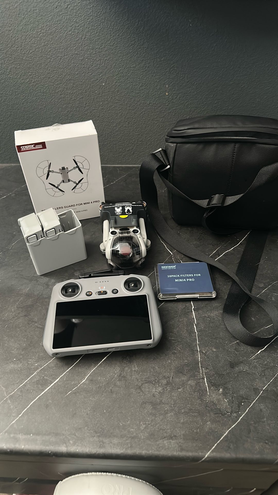 Mini 4 Pro RC2 Bundle