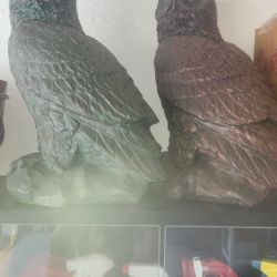 2 Decorative Owls 
