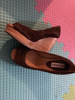 Steve Madden Wedge heals