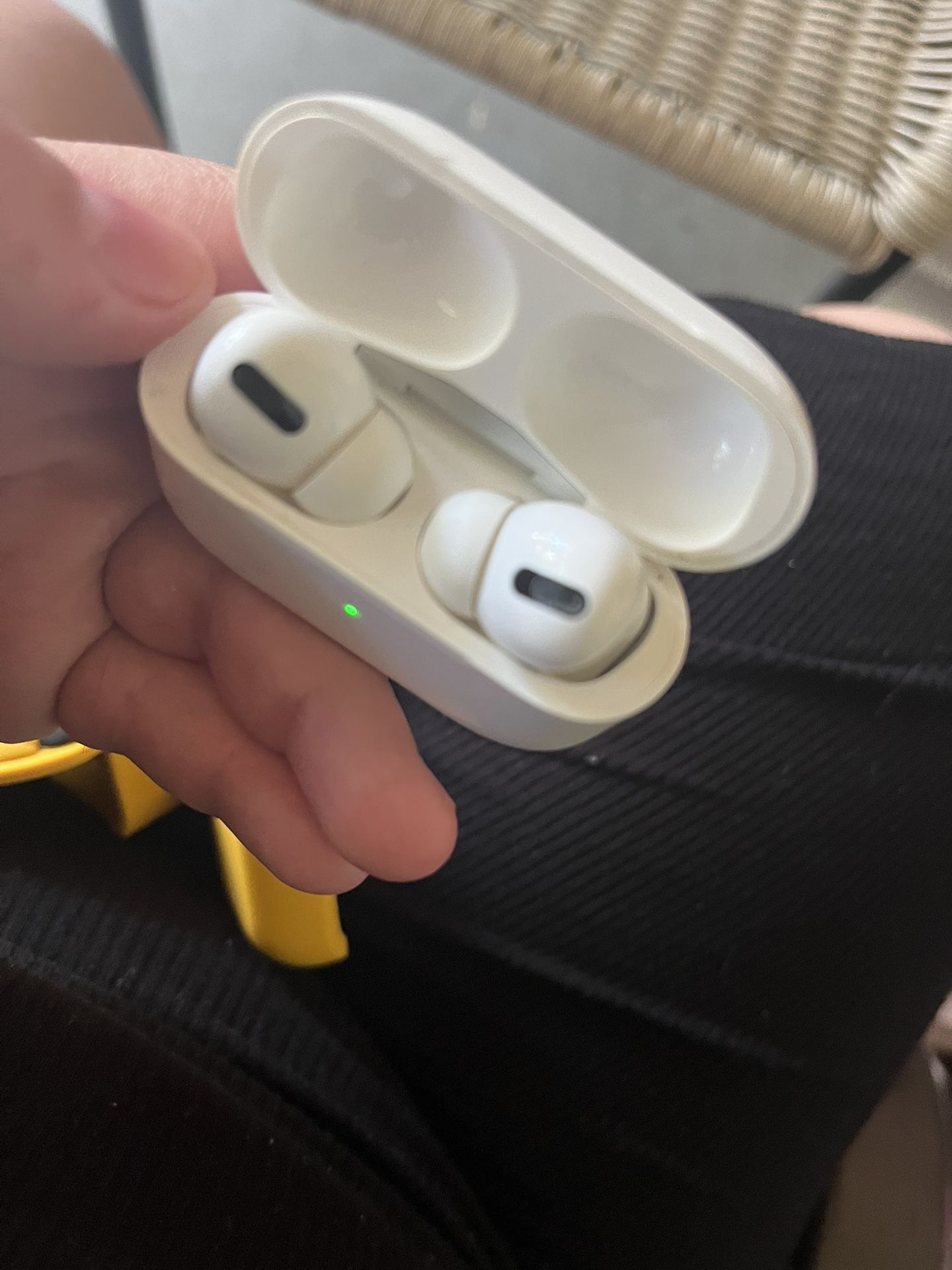 AirPods Pro