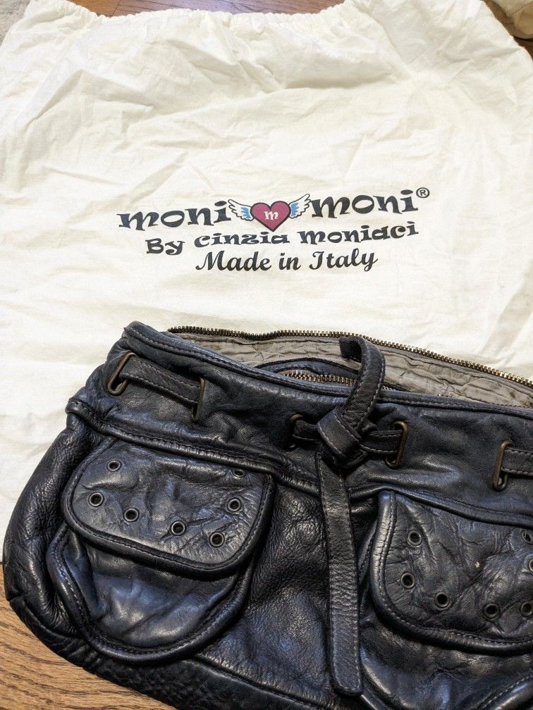 Moni Moni Black Leather Wristlet/Clutch