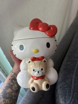 Hello Kitty Ceramic (read description)