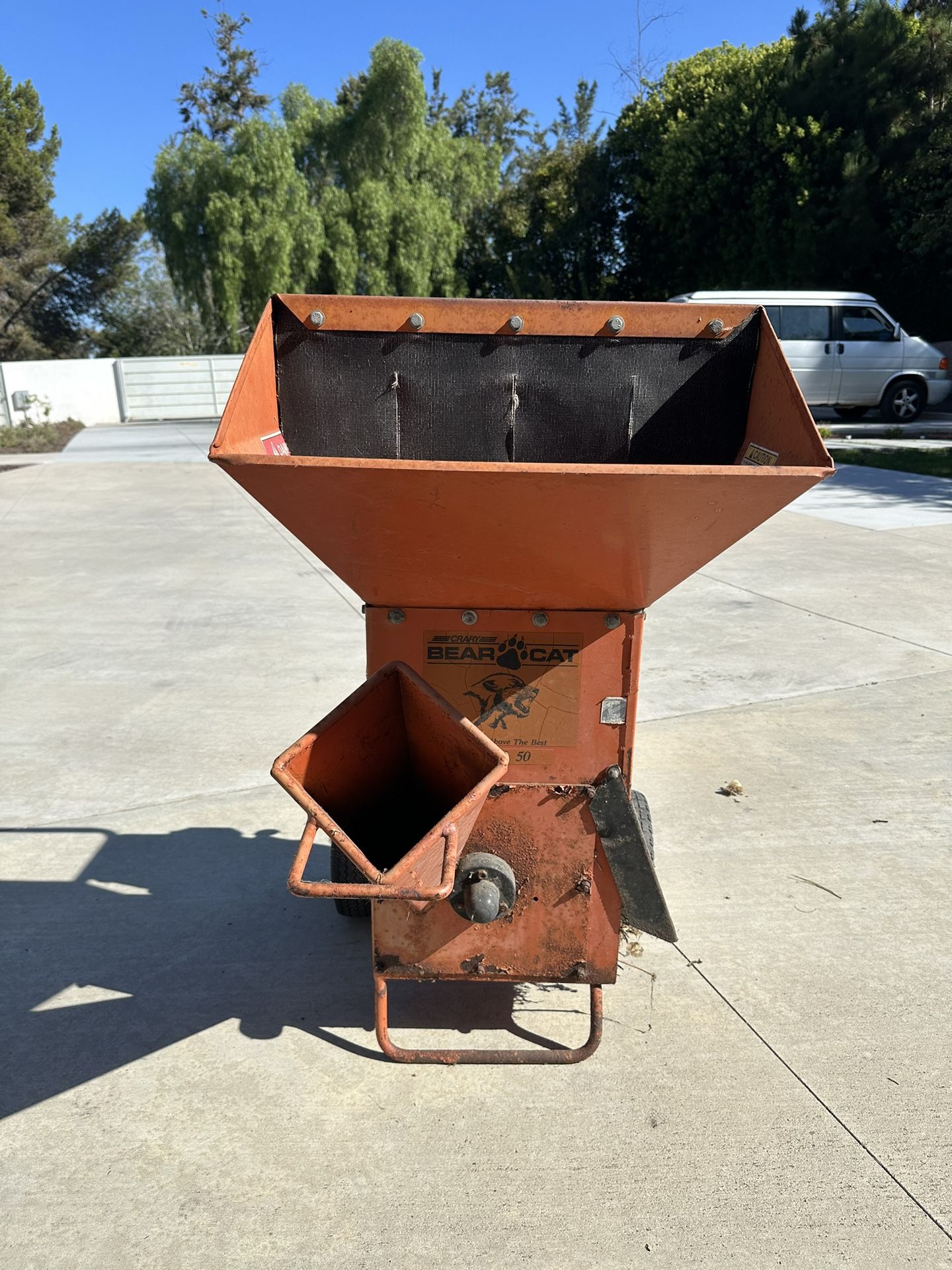Wood Chipper Shredder Mulcher Creary. Bear Cat 50