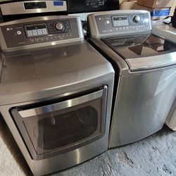 LG Top Loading Washer And Gas Dryer Set 