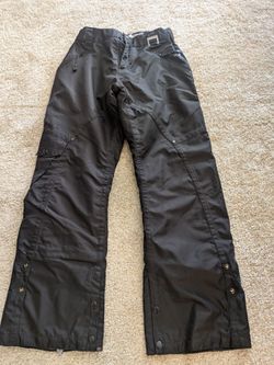 Brand new ladies board pants. Never worn. Size Medium