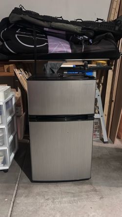 Insignia Mini Fridge