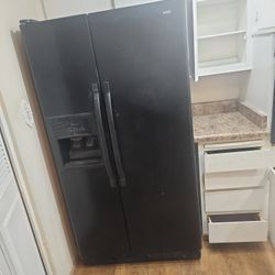 Side By Side Kenmore Refrigerator 