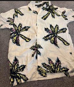 Mens shirt size lrg like new