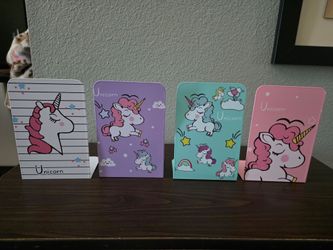 Girl Univorn Book ends